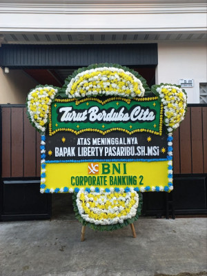 Papan Bunga Duka di Titeue
