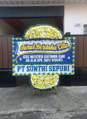 Papan Bunga Duka di Titeue
