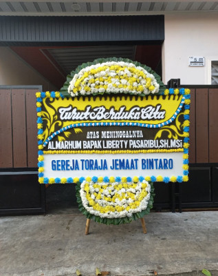 Papan Bunga Duka di Titeue