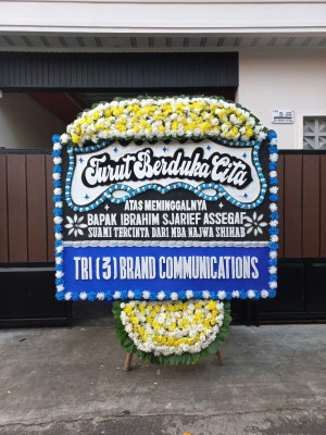 Papan Bunga Duka di Titeue